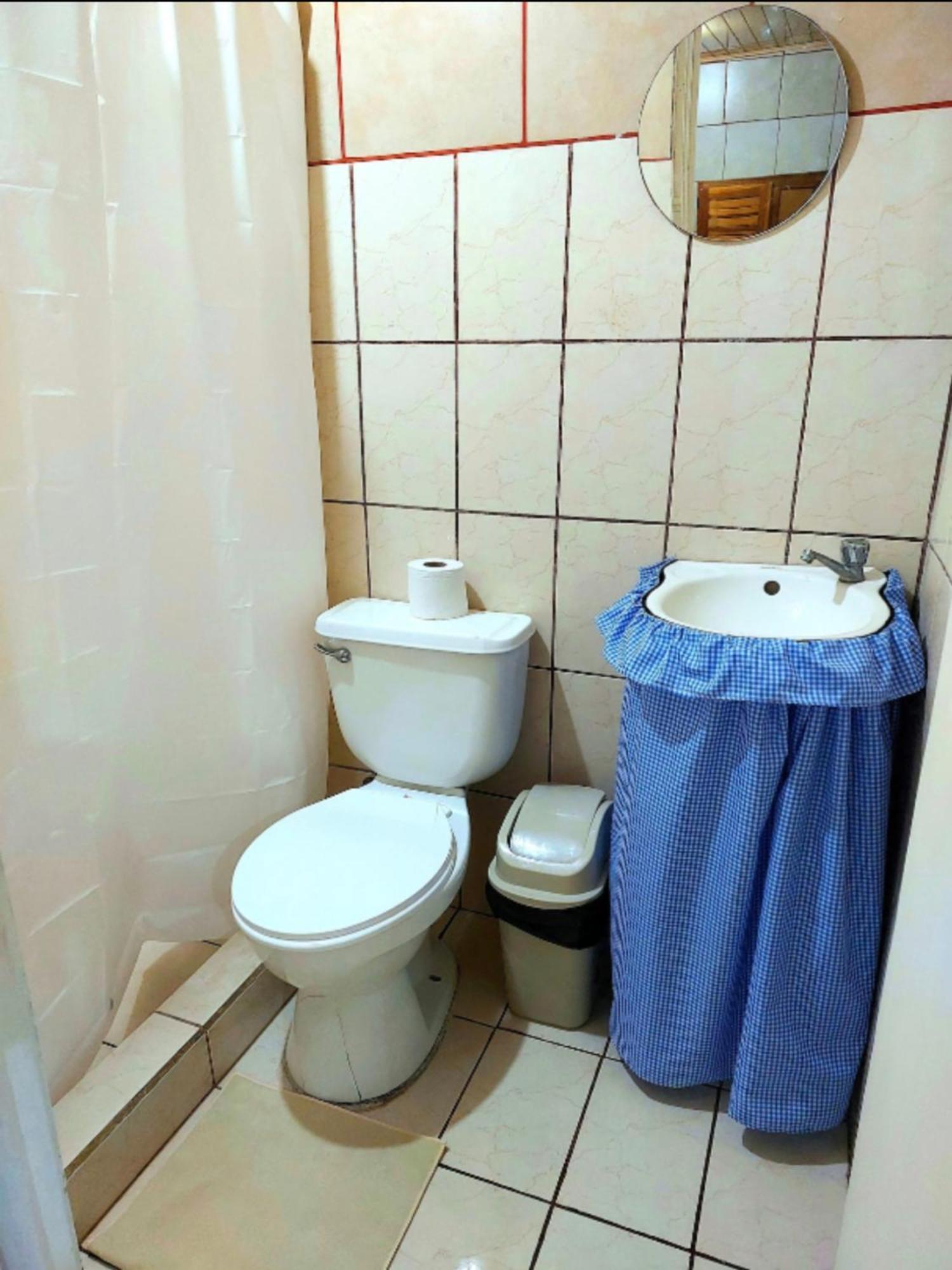 Hostel Del Pacifico ปุนตาเรนาส ภายนอก รูปภาพ